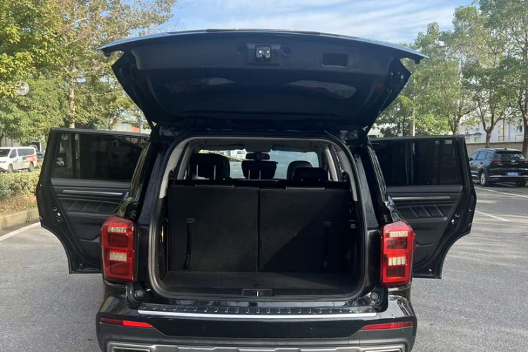 广汽传祺 传祺GS8 2020款 390T 两驱豪华智联版（七座）中控内饰7009