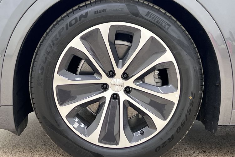 鸿蒙智行 智界R7 2024款 纯电 802km Max车身外观6007