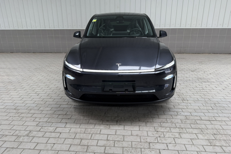 特斯拉 Model Y 2025款 改款 长续航全轮驱动版车身外观6001