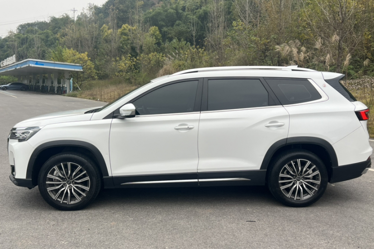 捷途X90 PLUS 2021款 1.5T 手动府邸 5座车身外观6006