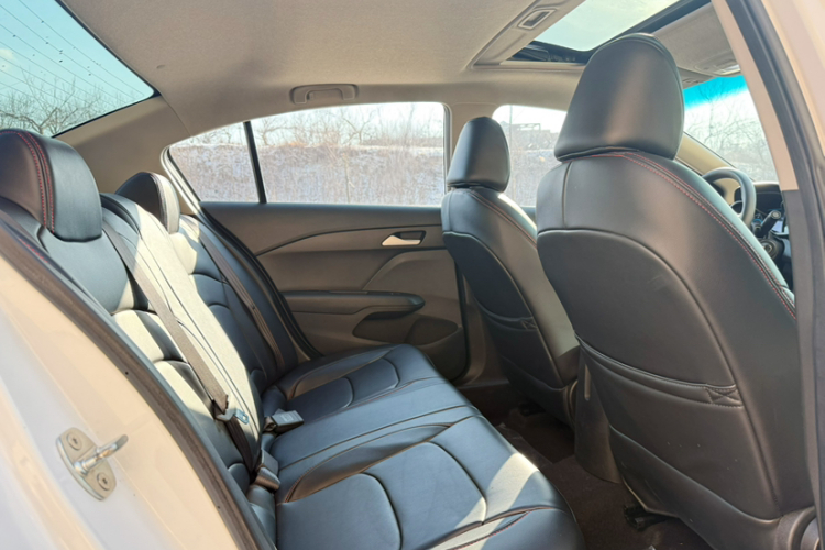 雪佛兰 科沃兹 2019款 320 自动欣享天窗版中控内饰7005