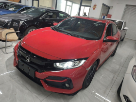 本田 思域 2021款 HATCHBACK 220TURBO CVT新锐控