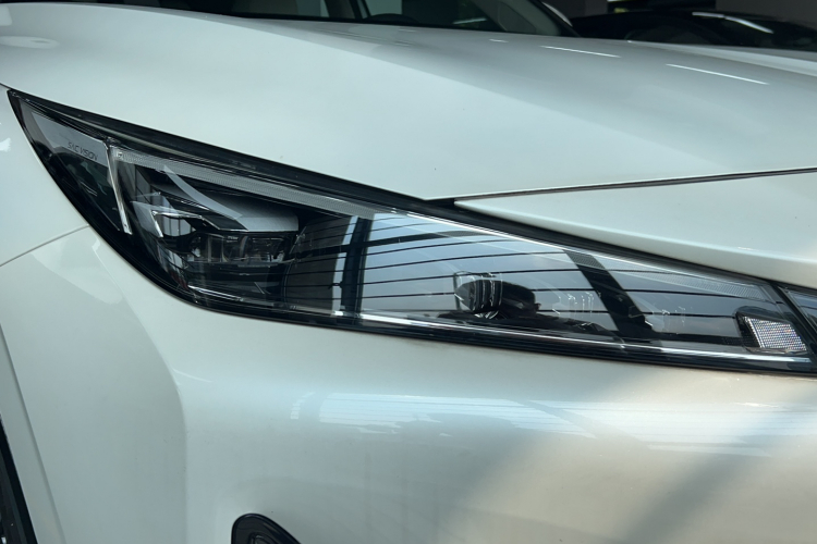 荣威D5X DMH 2024款 135科技版车身外观6010