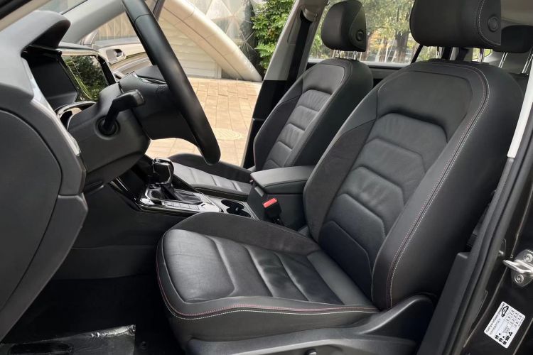 大众 探岳 2022款 330TSI 两驱豪华智联版中控内饰7002