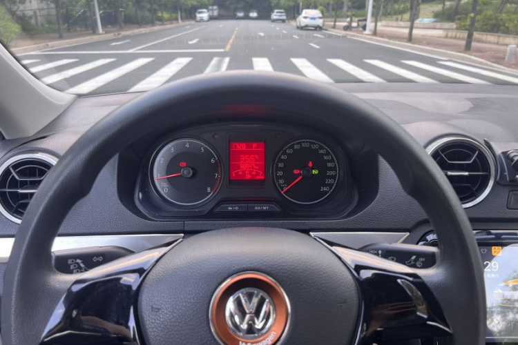 大众 捷达 2017款 1.5L 自动时尚型中控内饰7008