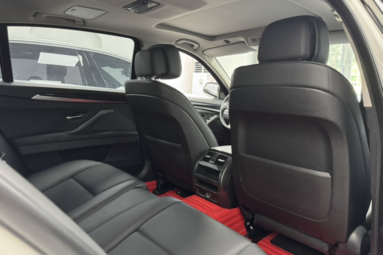 宝马5系 2013款 520Li 典雅型中控内饰7007