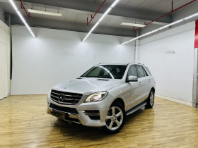 奔驰M级 2015款 ML 320 4MATIC