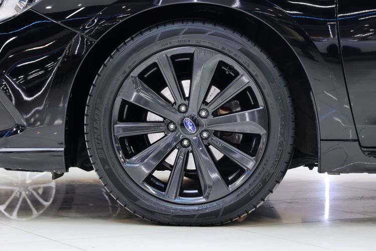 斯巴鲁 力狮 2020款 改款 2.5i 荣耀限量版 EyeSight车身外观6010