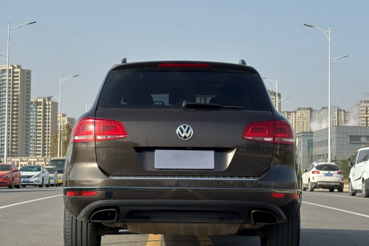 大众 途锐 2016款 3.0TSI 标配型车身外观6005