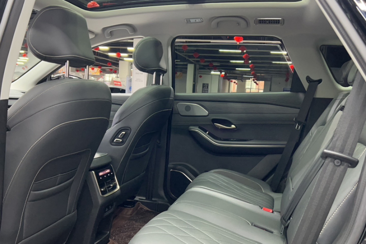 捷途山海L9 2024款 1.5TD 2DHT Max 7座中控内饰7003