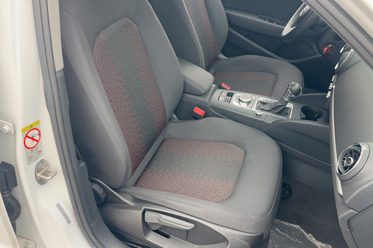 奥迪A3 2020款 改款 Limousine 35 TFSI 进取型 国VI局部细节41