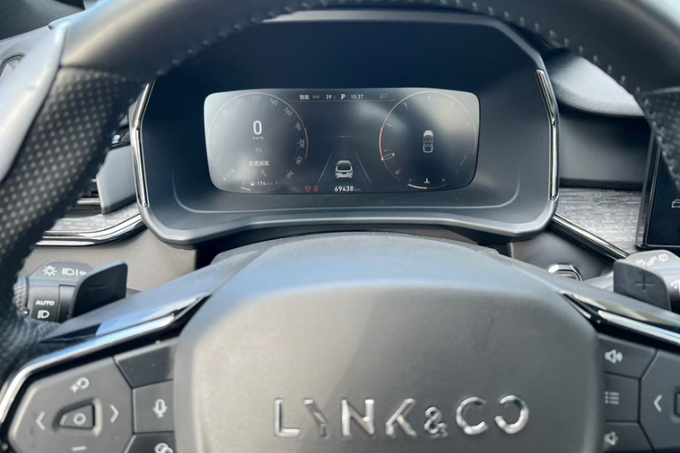 领克06 2023款 Remix 1.5T 劲Pro中控内饰15