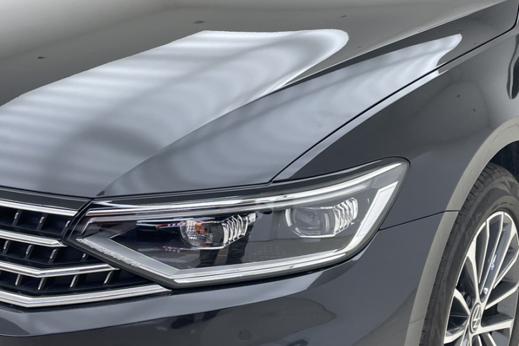 大众 迈腾 2023款 200万辆纪念版 330TSI DSG领先型车身外观6001