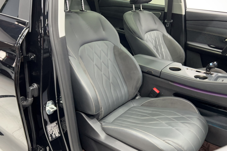 捷途山海L9 2024款 1.5TD 2DHT Max 7座局部细节41