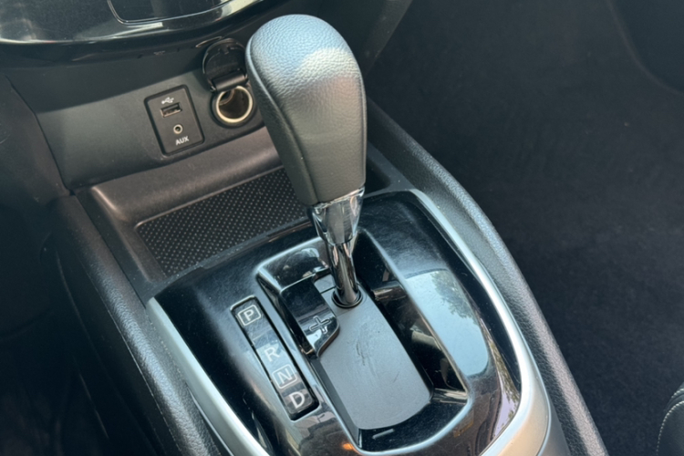 日产 逍客 2017款 2.0L CVT豪华版 国V局部细节18