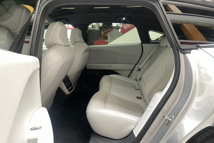 小鹏P7+ 2024款 长续航 Max中控内饰7006