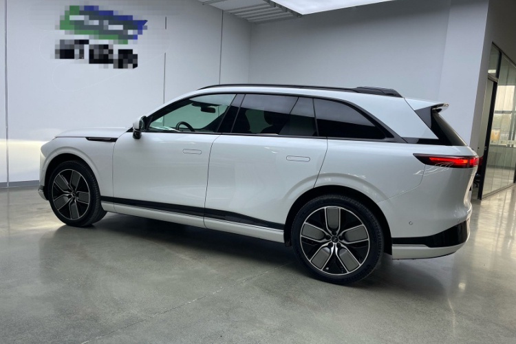 小鹏G9 2022款 702 Pro车身外观6007