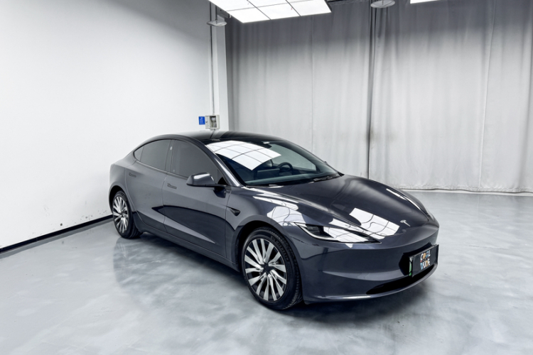特斯拉 Model 3 2023款 后轮驱动版车身外观6002