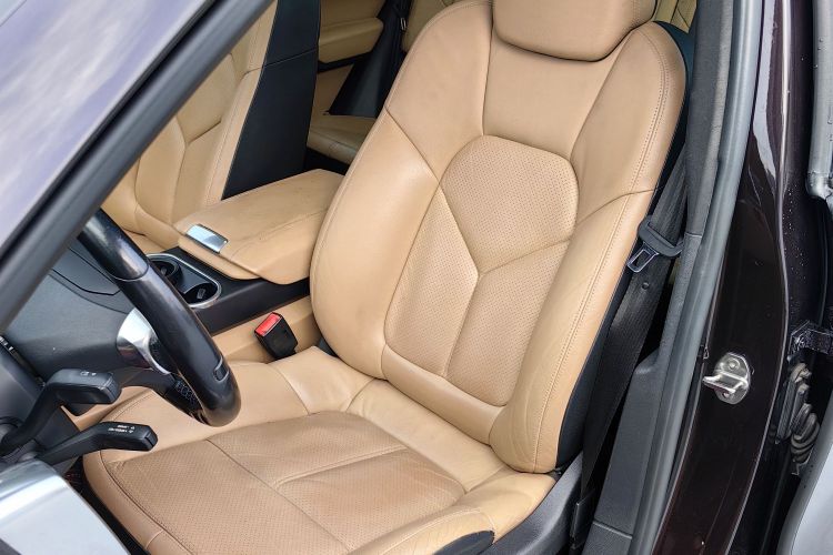 保时捷 2014款 Cayenne Platinum Edition 3.0T中控内饰7004