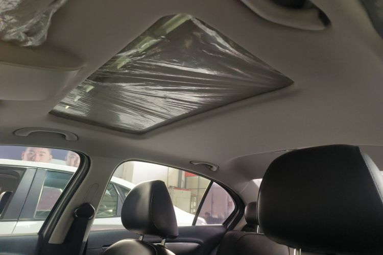 大众 朗逸 2013款 改款 1.4TSI DSG舒适版中控内饰7004