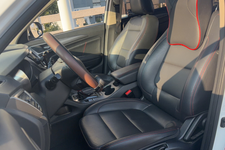 长安CS75 2014款 1.8T 自动精英型 国V局部细节19