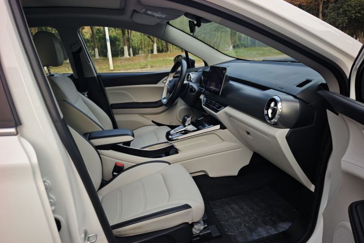 比亚迪 元Pro 2021款 一生一世版中控内饰7007