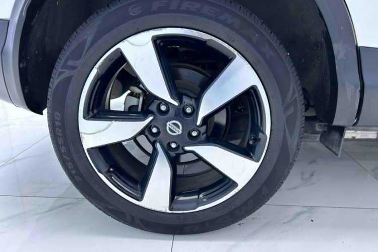 日产 逍客 2017款 2.0L CVT豪华版 国V局部细节9003