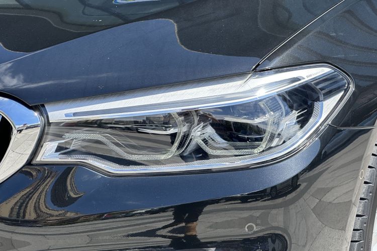 宝马5系 2020款 530Li 尊享型 豪华套装车身外观6004