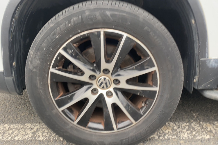 大众 途观 2015款 1.8TSI 自动两驱豪华型车身外观6006