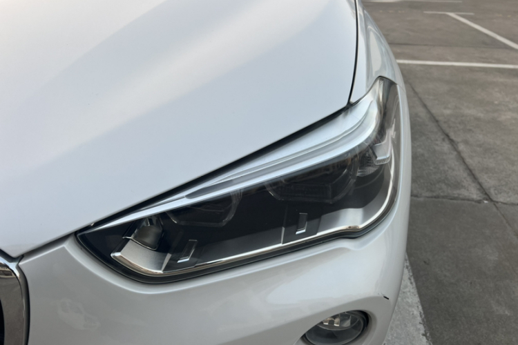 宝马X1 2016款 sDrive18Li 尊享型车身外观6004