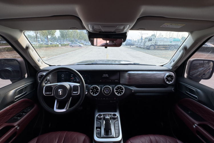 坦克300 2024款 2.0T 挑战者中控内饰7006