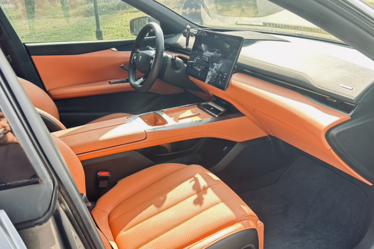 深蓝汽车 深蓝L07 2024款 530Max乾崑智驾ADS SE纯电版中控内饰7005