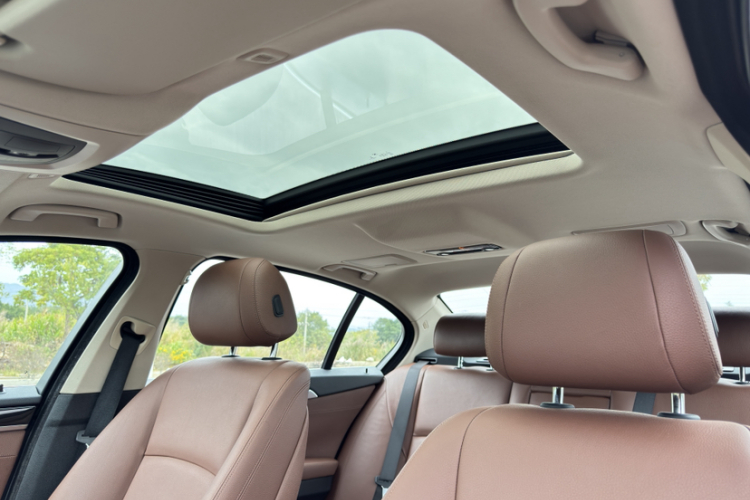 宝马5系 2014款 525Li 领先型局部细节22