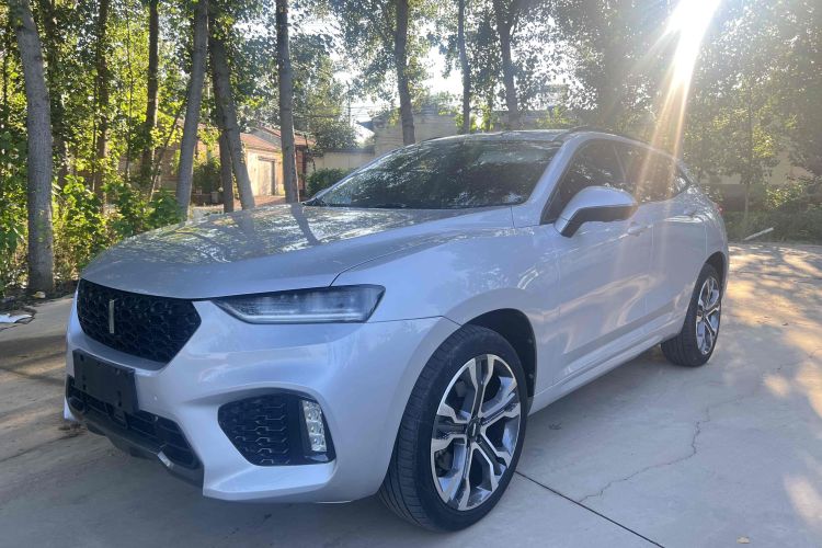 魏牌 VV7 2017款 2.0T 旗舰型车身外观1