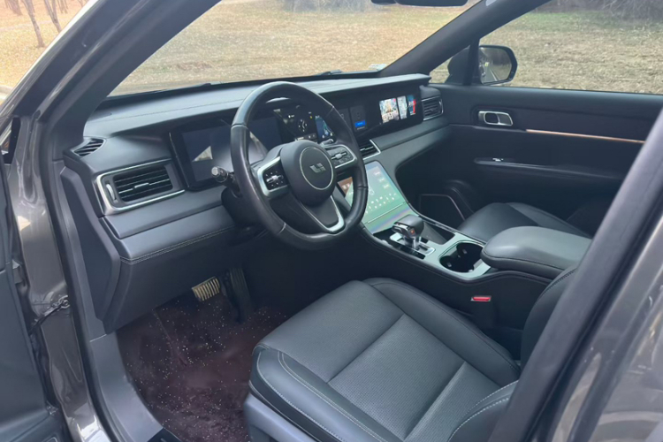 理想汽车 理想ONE 2021款 增程6座版中控内饰7004