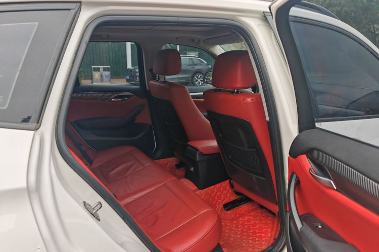 宝马X1 2014款 xDrive20i 运动设计套装中控内饰7008