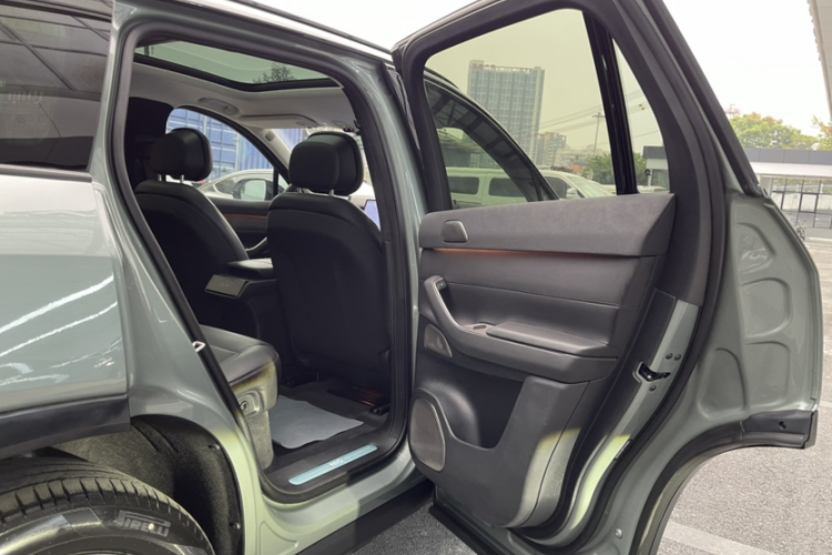 蔚来ES7 2022款 100kWh中控内饰7006