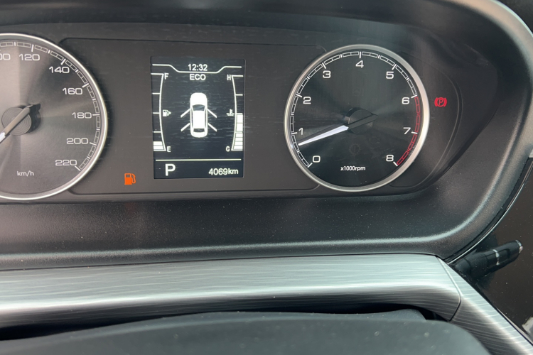 奇瑞 艾瑞泽5 2021款 PRO 1.5L CVT青春版中控内饰15