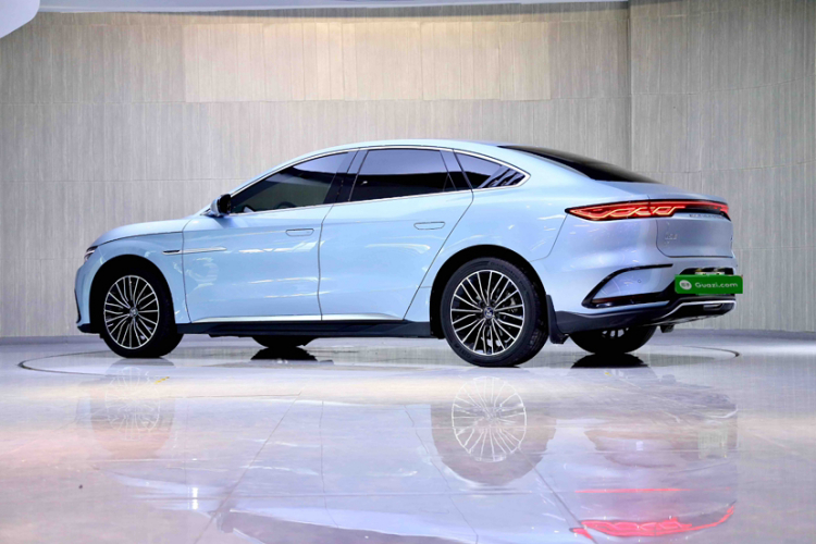 比亚迪 汉 2023款 EV 冠军版 506KM前驱尊贵型车身外观6005