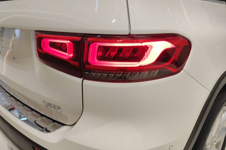 奔驰GLB 2020款 改款 GLB 200 时尚型局部细节9002