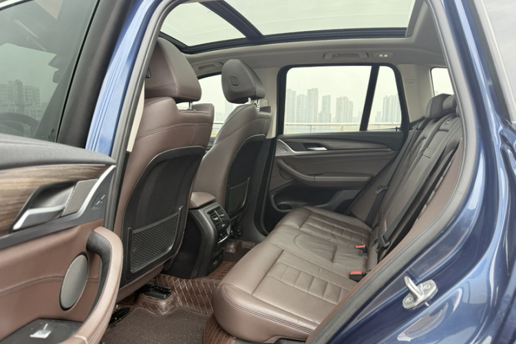 宝马X3 2020款  xDrive28i M运动套装中控内饰7006