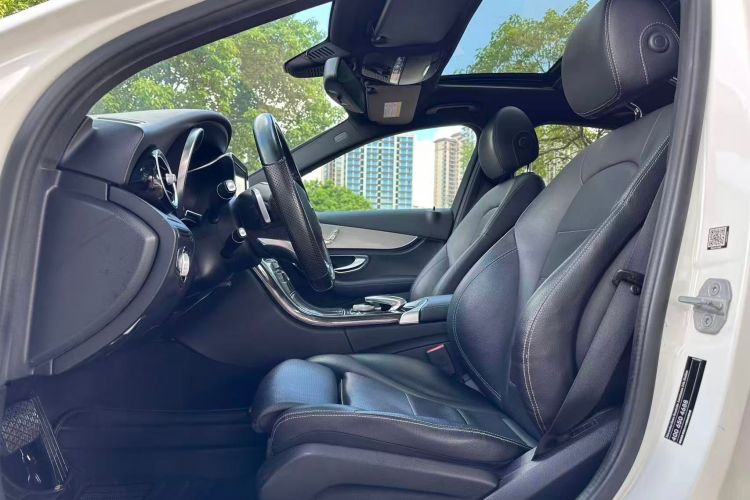 奔驰C级 2015款 C 200 运动版局部细节19