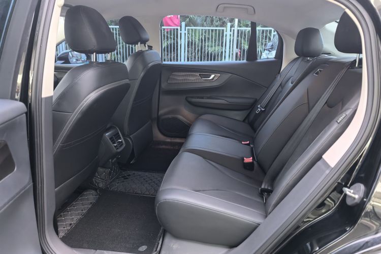 红旗E-QM5 2023款 改款 基础出行版中控内饰7003