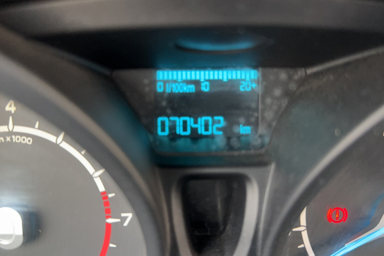 福特 翼搏 2013款 1.5L 手动风尚型中控内饰15