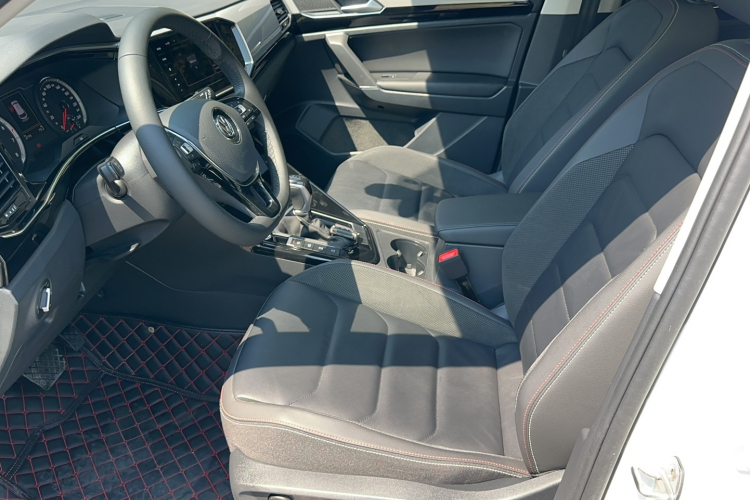 大众 探岳 2020款 330TSI 两驱豪华智联版局部细节19