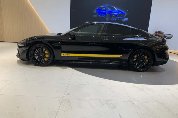 小米汽车 小米SU7 Ultra 2025款 Ultra车身外观6006