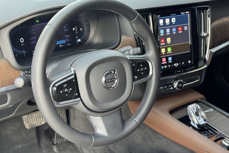 沃尔沃S90 2024款 B5 智雅豪华版中控内饰7004