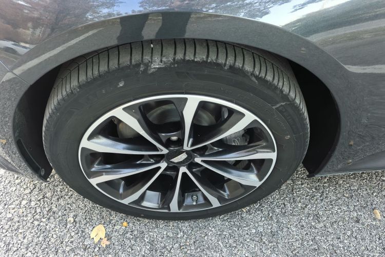 凯迪拉克CT5 2022款 28T 尊贵型车身外观6007