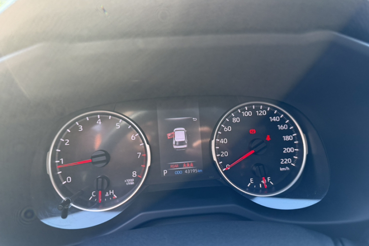 丰田 威兰达 2020款 2.0L CVT两驱豪华版中控内饰15