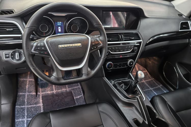 猎豹汽车 猎豹CS10 2016款 2.0T 手动卓越型中控内饰7001